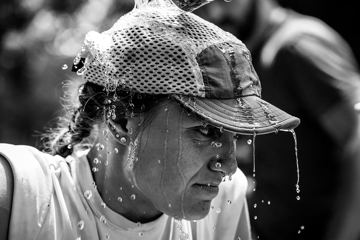 How to Fuel For Success on HOT Days – First Endurance